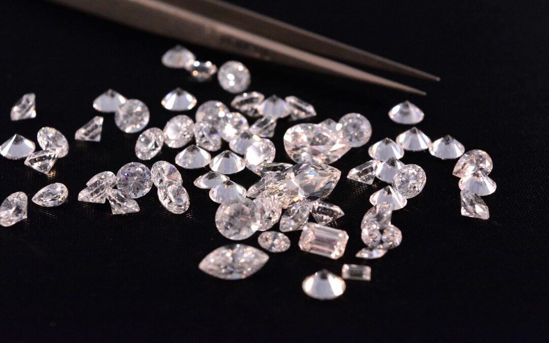 Come vengono valutati i diamanti? La guida completa per calcolare il valore del tuo diamante